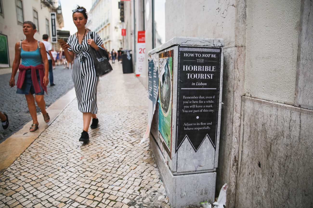 How to not be a horrible tourist in Lisbon street art project by Eugenia Wasylczenko